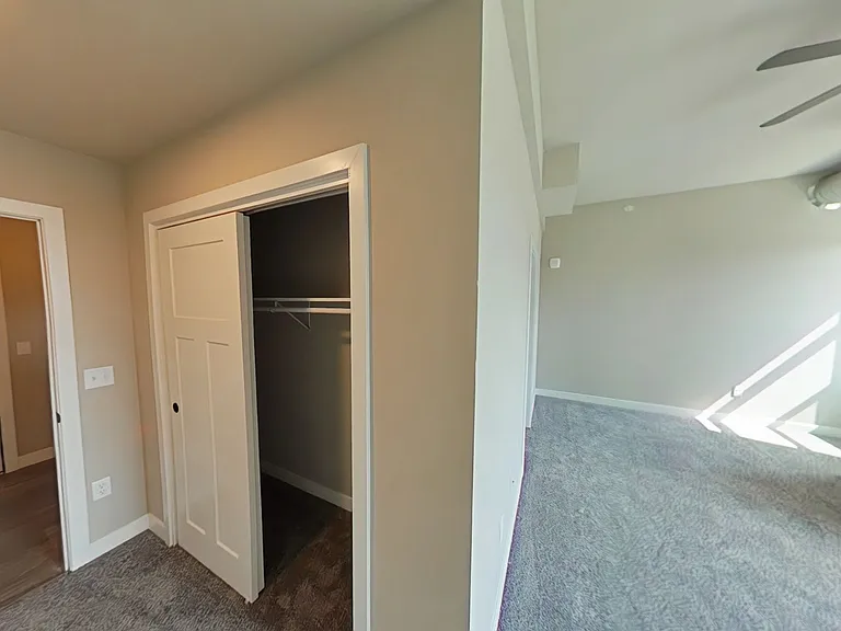 Beaverbrook Apartments — Photo 99