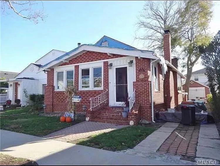 2 bed, 1068 sqft, $3,700 — Photo 1
