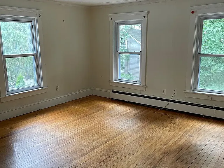 30 King St #2 — Photo 10