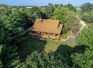 2N837 Howard Rd, Maple Park, IL 60151