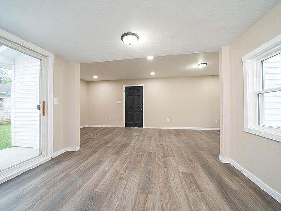 5th image of 2108 Egleston Ave