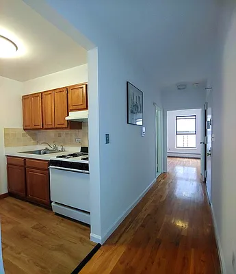 Rented by Moss Realty Company | media 17