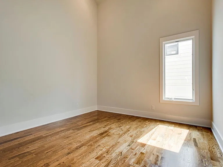 3304 B Trevor St — Photo 31