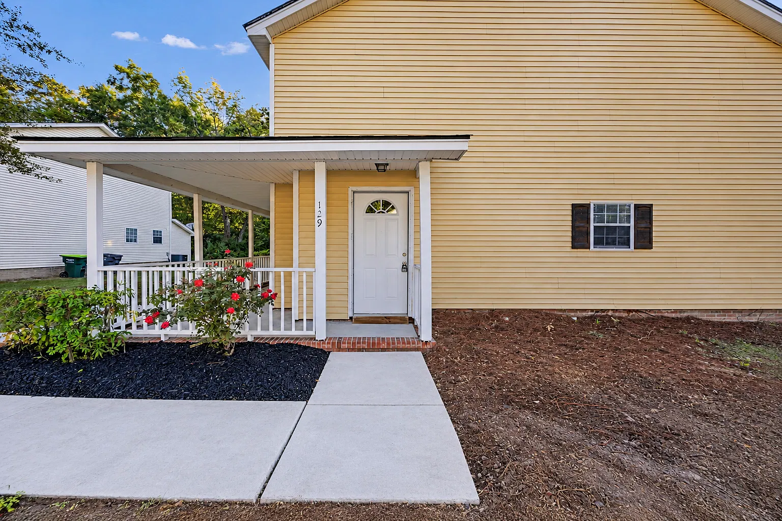 2 bed, 1.5 bath, 1033 sqft, $1,500 — Photo 3