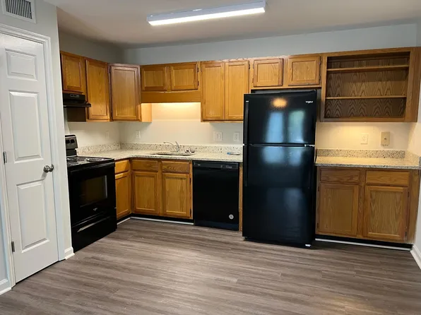 Redwood Park Apartments