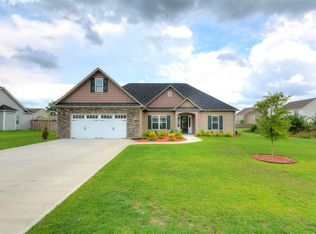 102 Pembury Way, Richlands, NC 28574