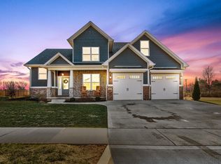 302 Furlong Trce, Versailles, KY 40383