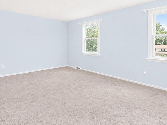 3rd image of 364 S Balderston Dr