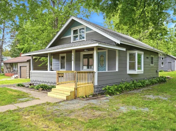 538 N Pearl St, River Falls, WI 54022