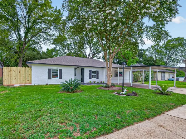6418 Standing Oaks St, Houston, TX 77050