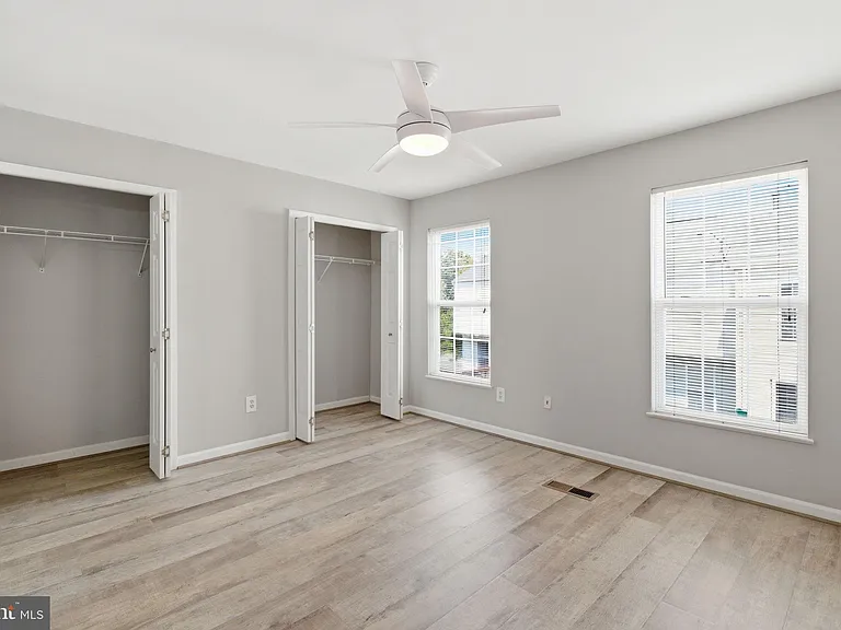 6374 Michael Robert Dr — Photo 20