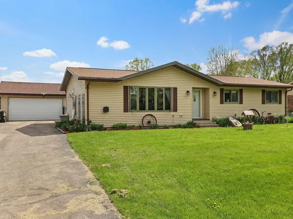 W5159 Strawberry Hill ROAD, Elkhorn, WI 53121
