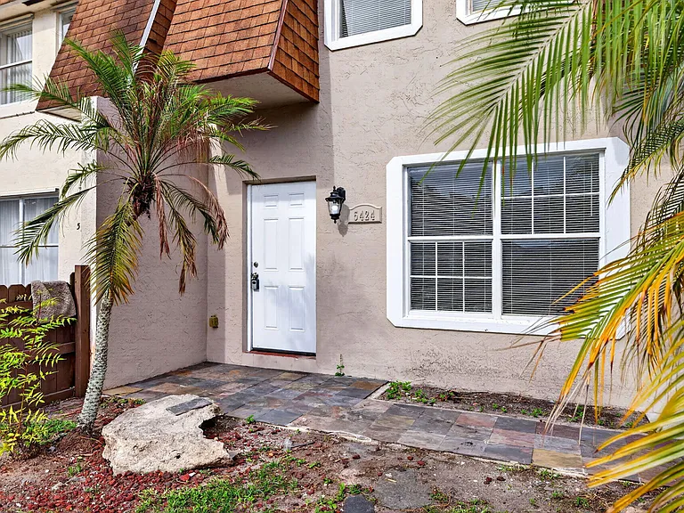 5424 SW 44th Ter — Photo 4