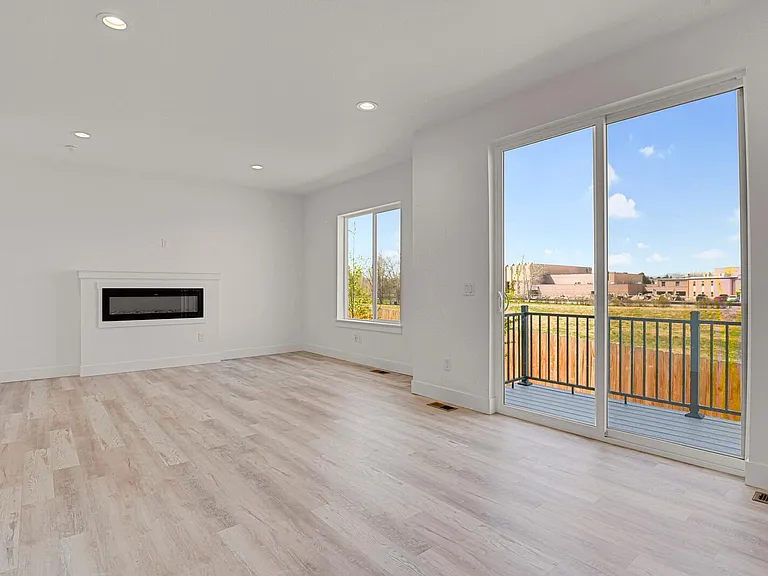 9659 E Idaho Pl — Photo 11