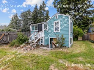 12025 5th Ave NE #2, Seattle, WA 98125