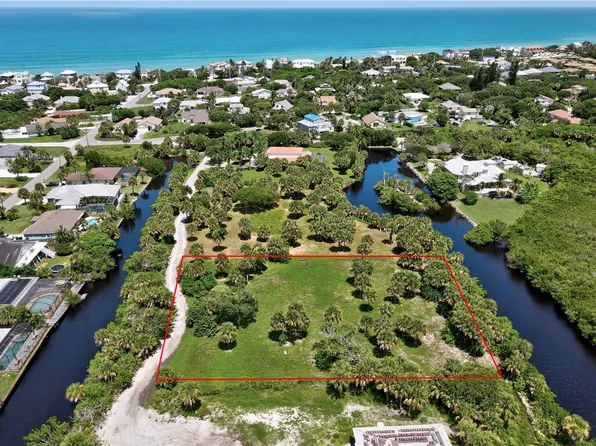 221 Crystal Bay Ln, Melbourne Beach, FL 32951