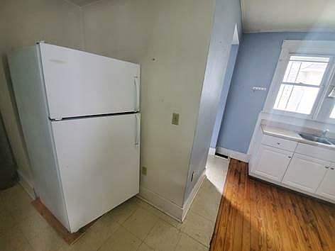 Kitchen, view 2.