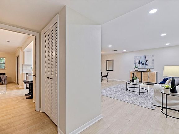 5th image of 1011 MACRAE AVENUE