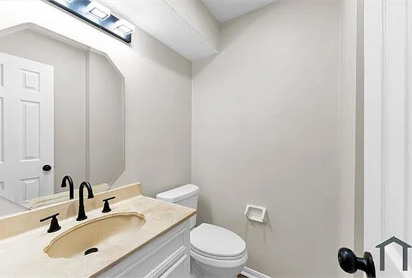 8102 Autumn Willow Dr — Photo 5
