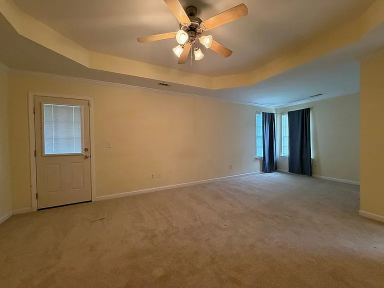 10 Southfork Dr SW — Photo 11
