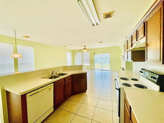 4th image of 5507 Gatesprings Ln