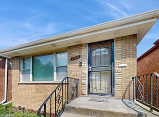 3052 E 97th St, Chicago, IL 60617