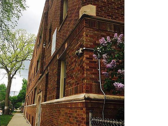 2nd image of 7623 S Blackstone Ave