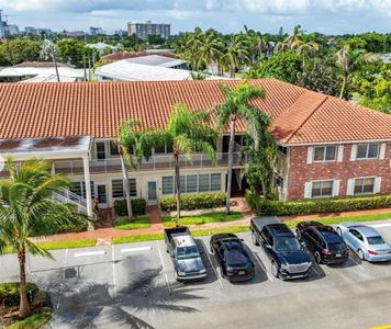 2800 NE 28th St #5, Lighthouse Pt, FL, 33064