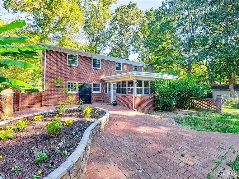 7 Park Dr — Photo 27