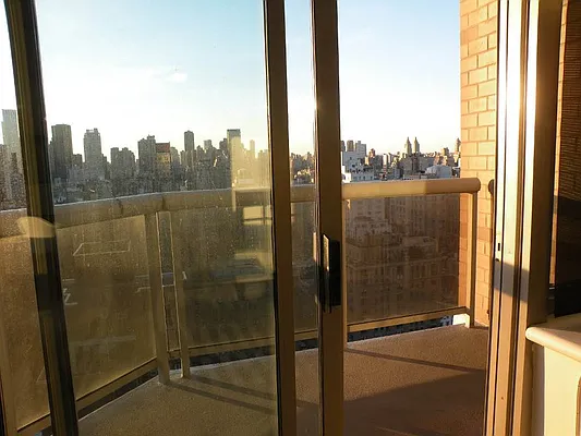 Rented by Oxford Property Group | media 10