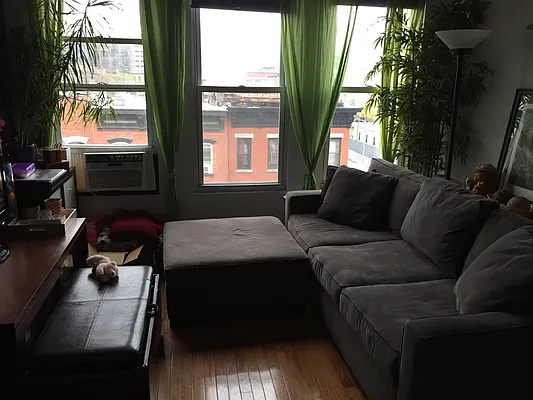 Rented by Owner | media 21