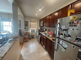 1922 23rd Rd #2, Astoria, NY 11105