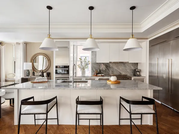 344 West 72nd Street image 7 of 25