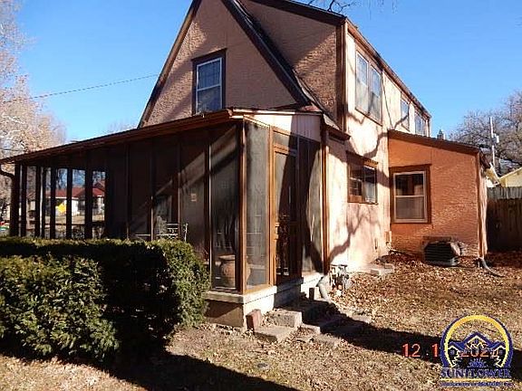 2nd image of 1819 NW Grove Ave