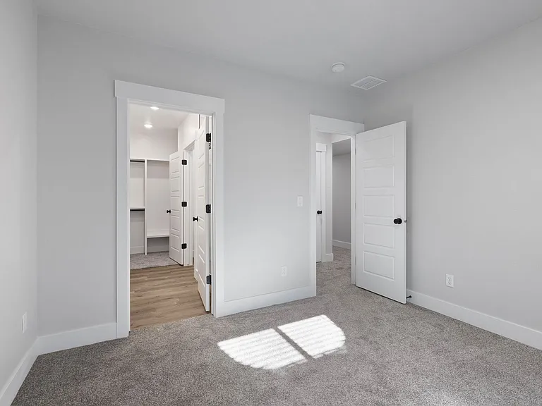 656 Jeanine Dr — Photo 59