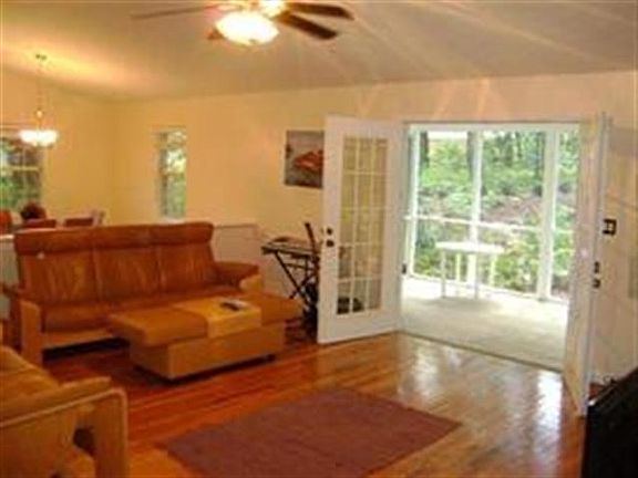 2nd image of 3010 Brandemere Dr