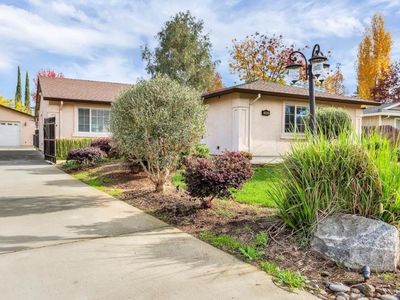 5945 Arcadia Ave, Loomis, CA, 95650