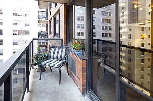 Sold by Corcoran | media 6