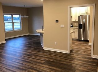 10081 N Mill Run Dr, Monrovia, IN 46157