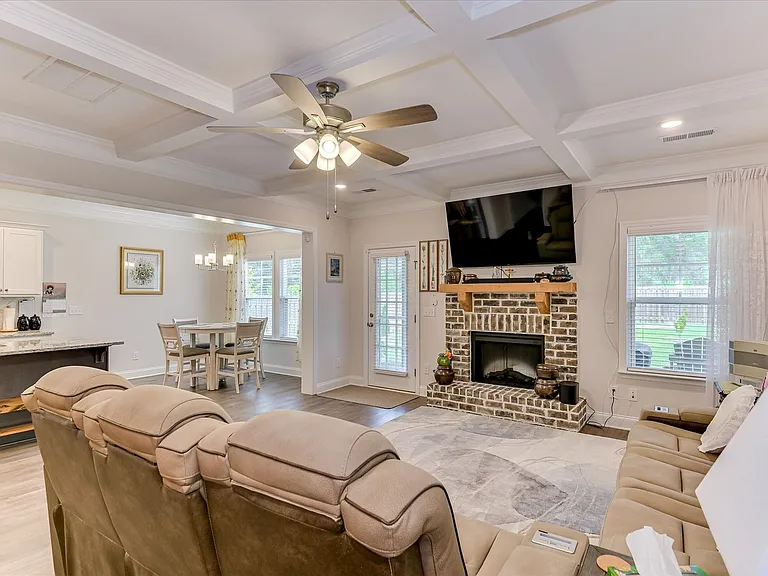 6051 Big Pond Trl — Photo 9