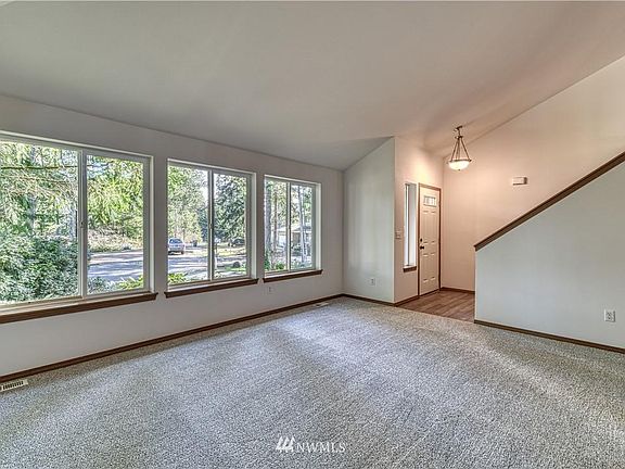3rd image of 2306 195th Ave SW