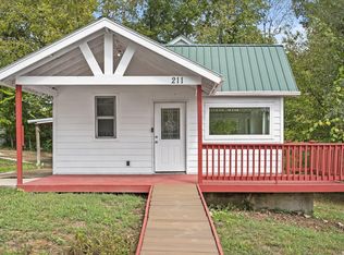 211 W 4th Street, Galena, MO 65656