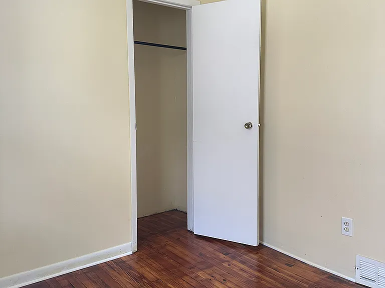54 Humber Ave #1 — Photo 6