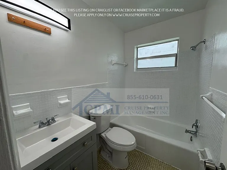 6031 Polk St — Photo 17