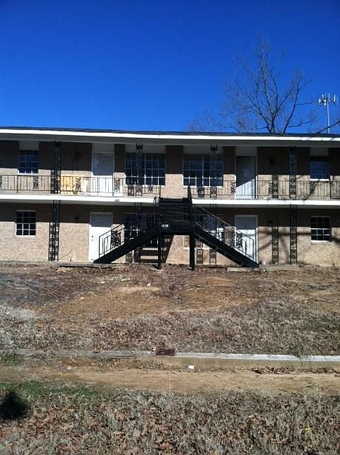 1st image of 5810 Valley Dr