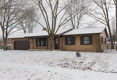 38 Sycamore Ave-101
