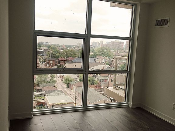 5th image of 1787 Saint Clair Ave W #822