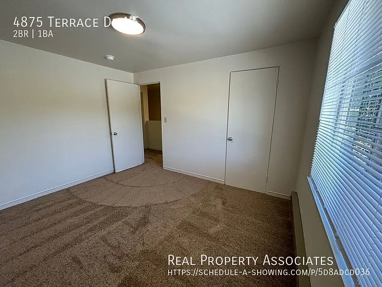 4875 Terrace Dr NE — Photo 17