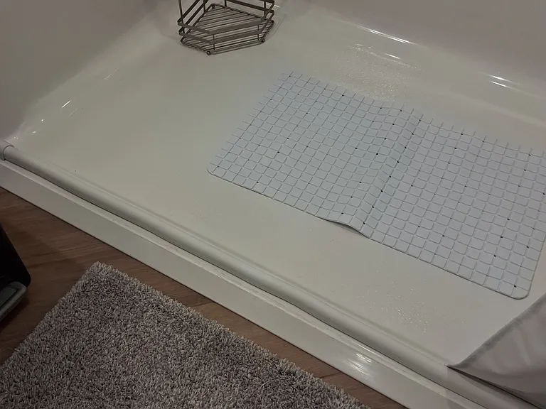 Shower has a low clearance threshold