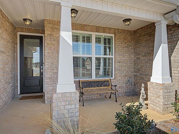 2nd image of 3001 Henry Rd SE